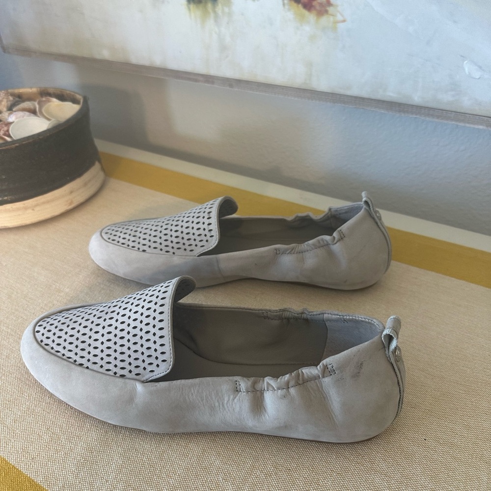 Nurture VITE Moonlight Grey Slip-On loafers 10 M EUC